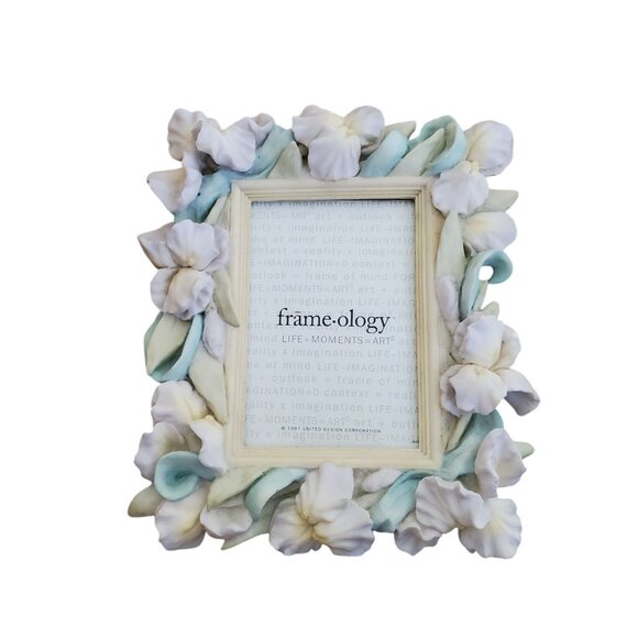 1997 United Design Corp Floral 3D Resin Picture Frame - Picture 1 of 6